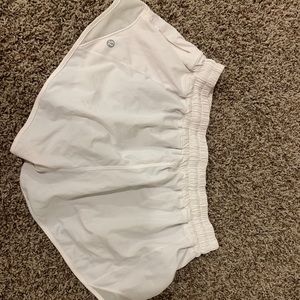Lululemon Hotty Hot Short 2.5”